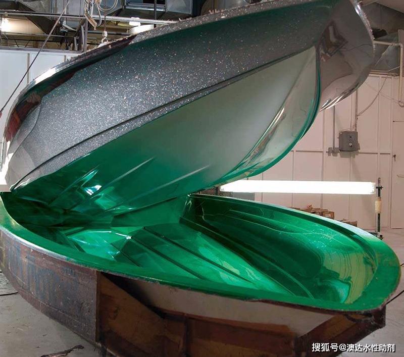 在制備脫模劑時(shí)，如何選擇蠟乳液？